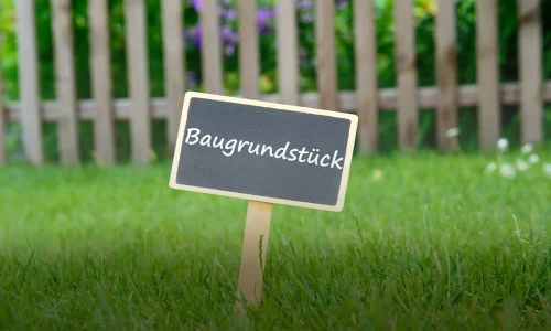 Unbebaute Grundstuecke-gradient-black-transparent